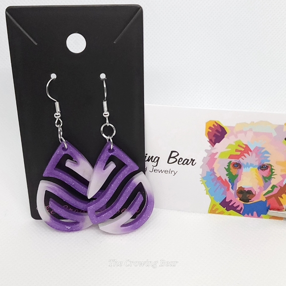 Hand-Crafted Resin Jewelry - Picture 8 of 11